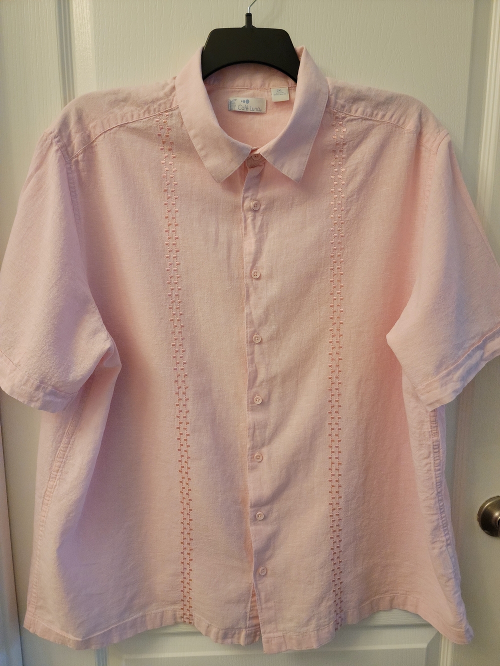 Cafe LunaPink Short-Sleeve Button-Down Shirt with Embroidered Trim